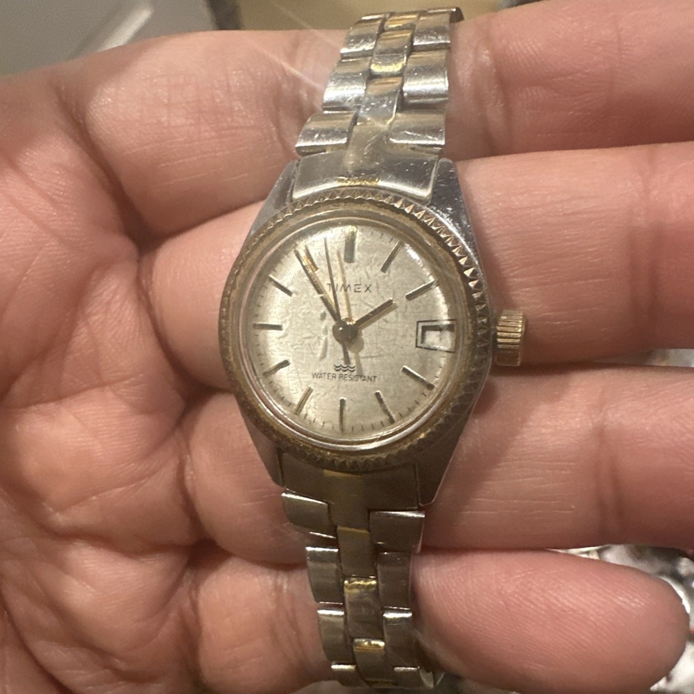 Working Vintage Timex Ladies‎ Watch Two Tone 25mm Manual Wind Fit 6.5 Rare Runs